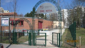 Kita Eingang